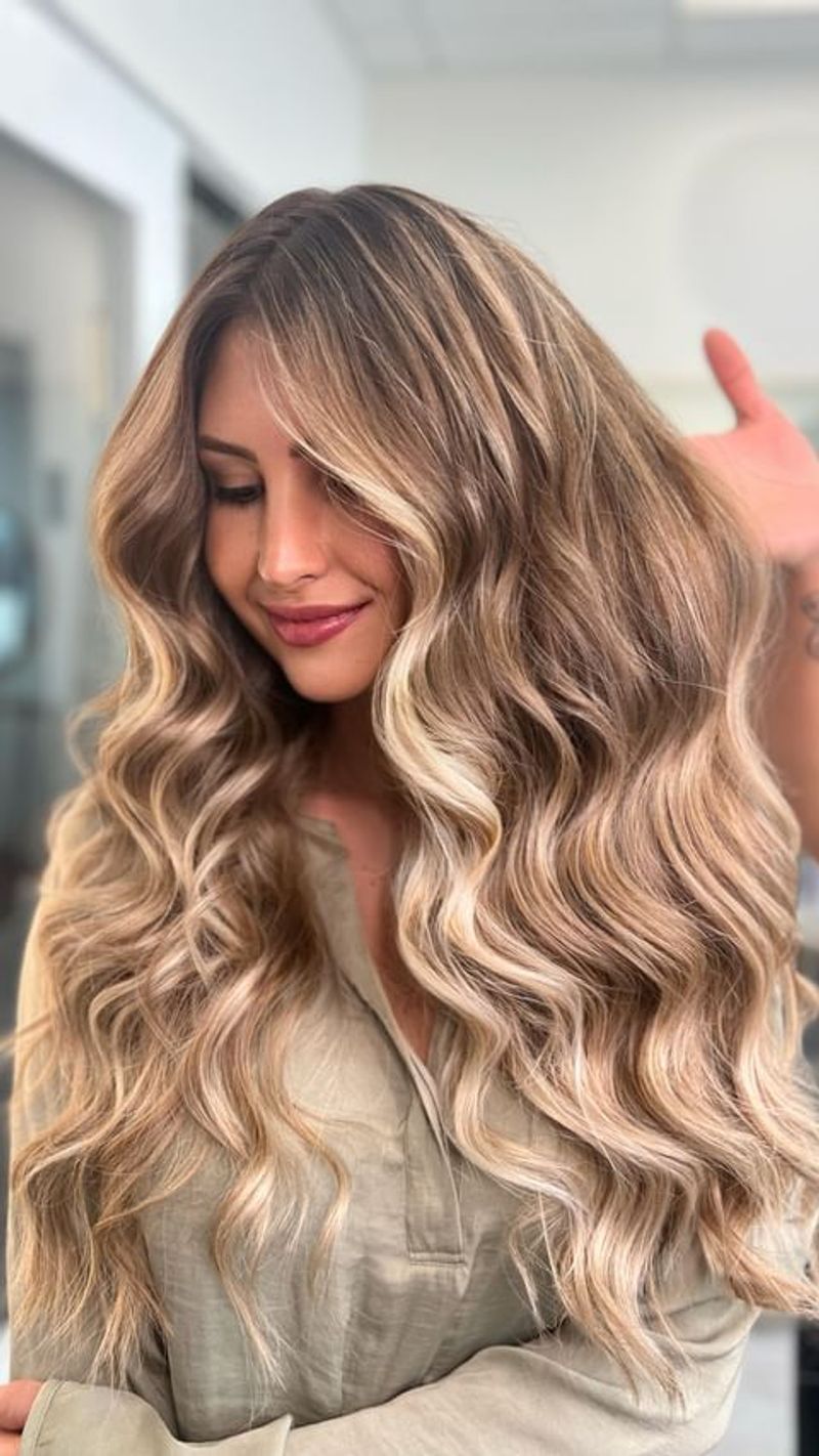 Balayage caramelo e dourado