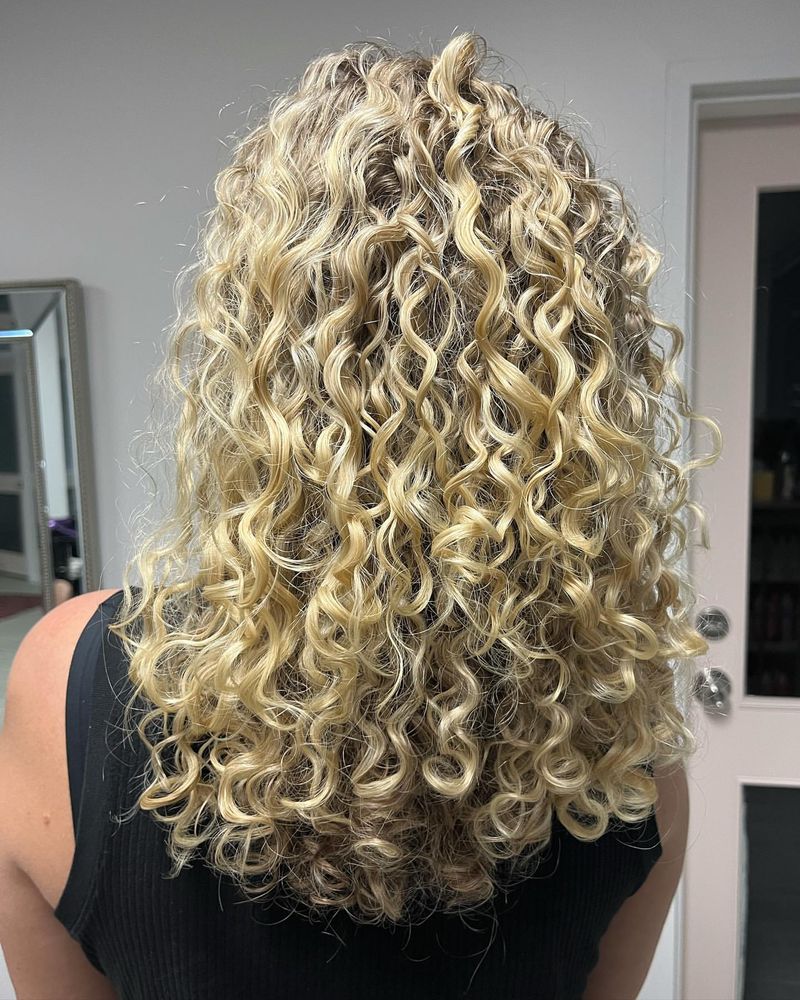 Cascading Curls