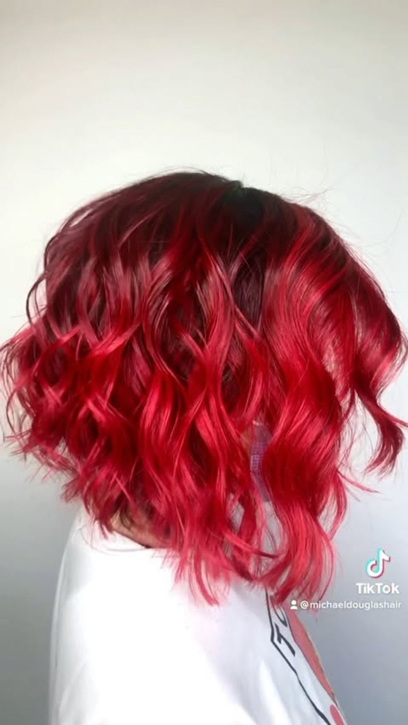 Olas rojo fuego