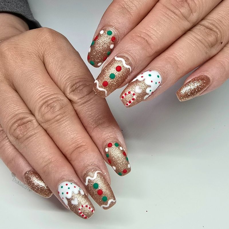 Gingerbread Cookie Chic