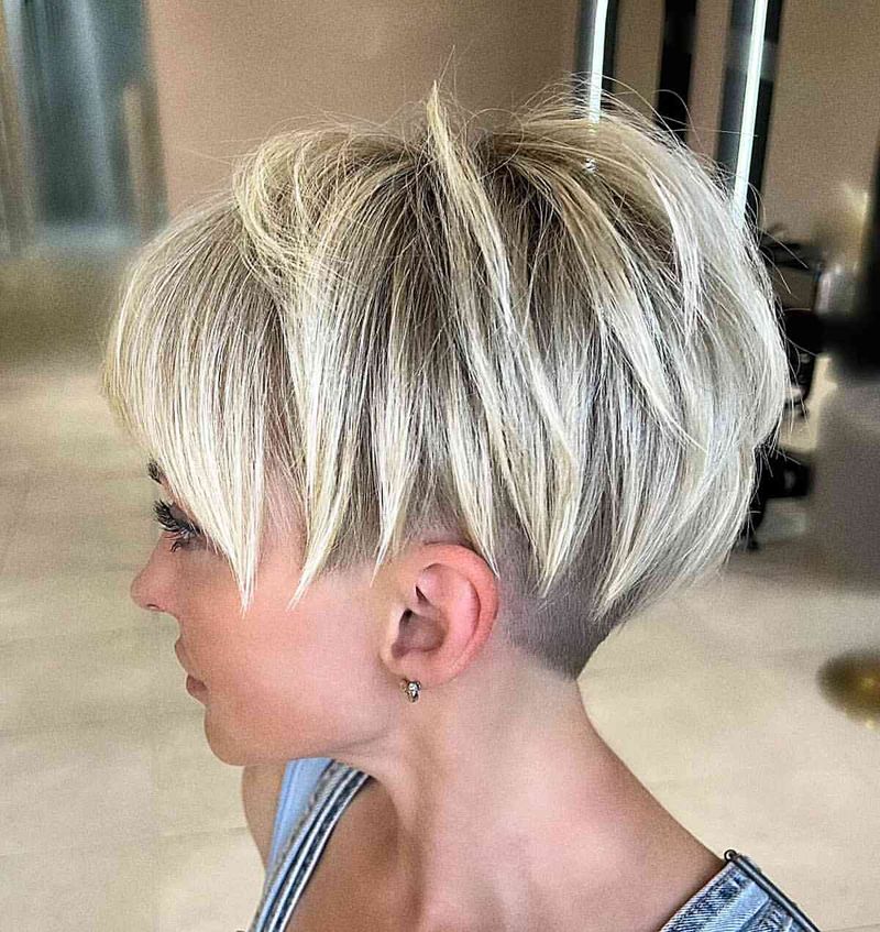 Pixie stratificato con undercut