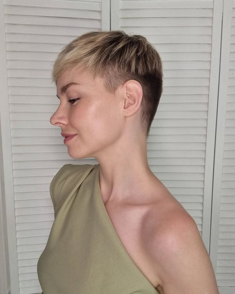 Pixie con corte bajo