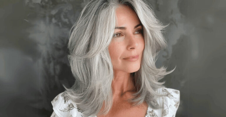 tintes plateados para mujeres mayores con canas