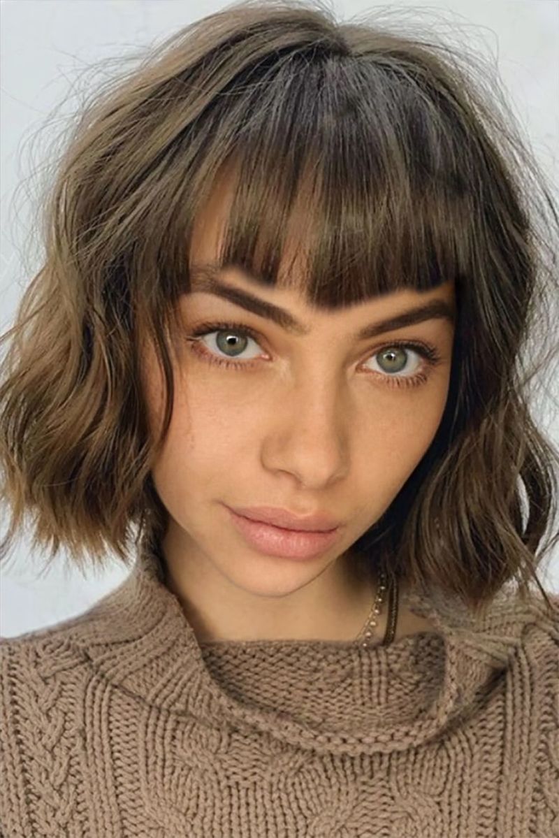 Arched Short Bangs