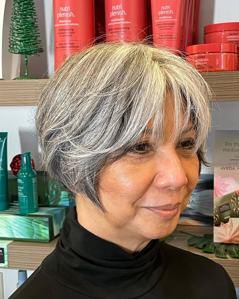 30 Youthful Haircuts That Instantly Make You Look Younger