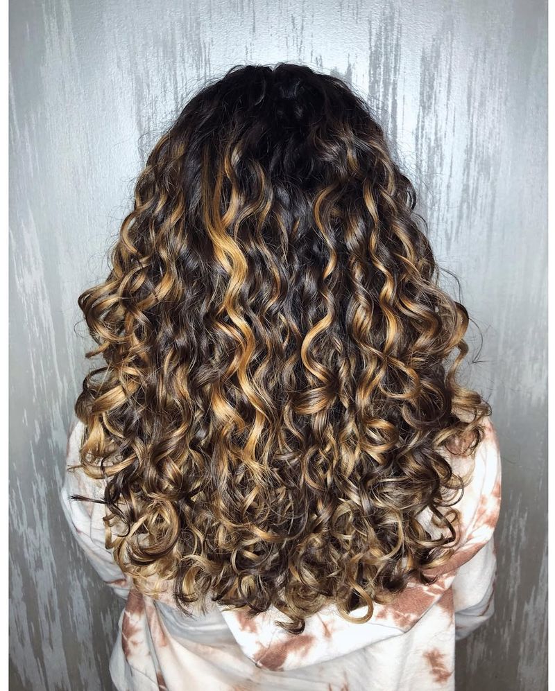 Bouncy Spiral Curls