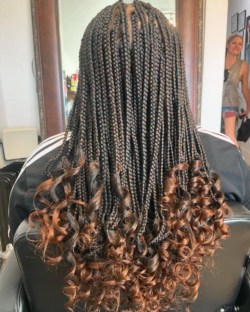 Box Braids com pontas encaracoladas