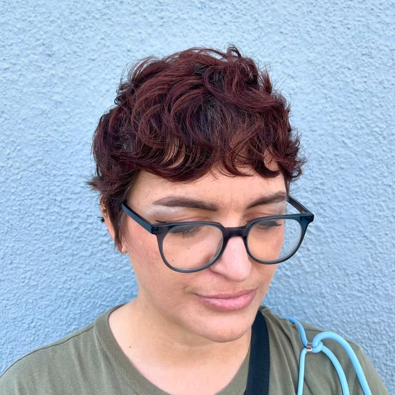 Coupe Pixie ondulée