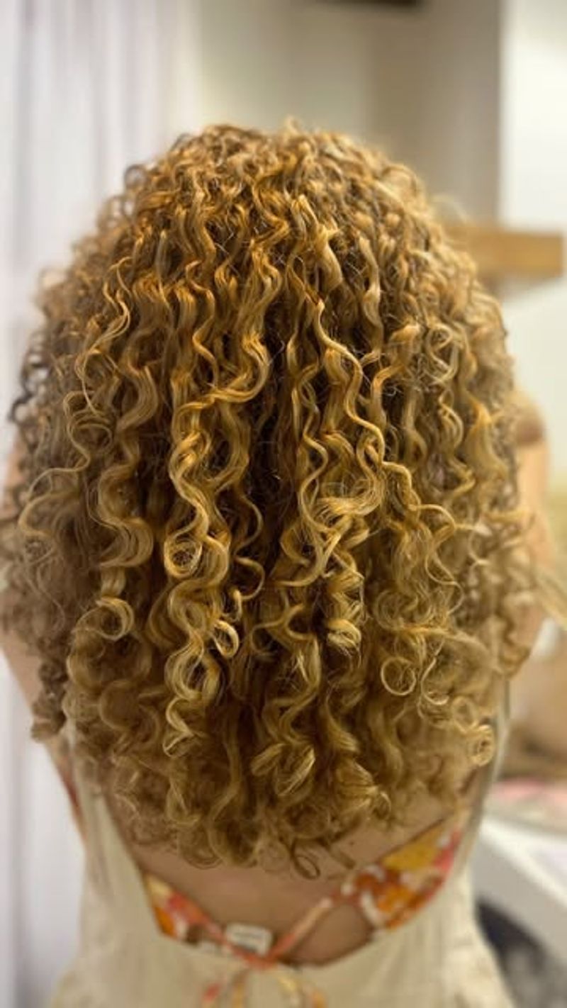 Cascading Ringlets