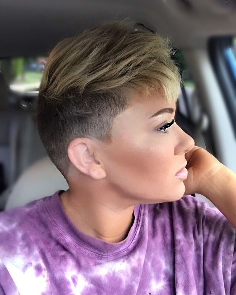 Pixie Undercut Clásico