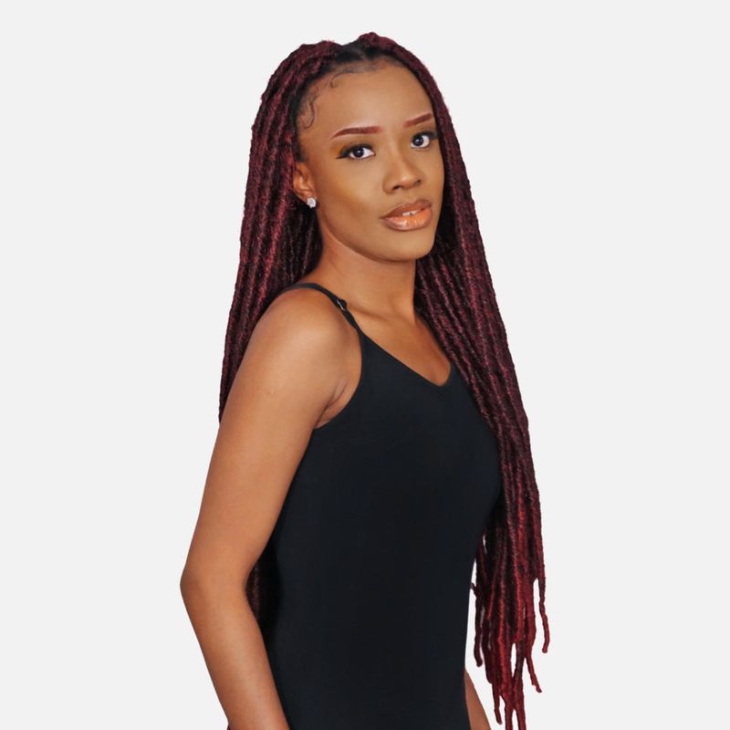 Tranças carmesim com Faux Locs