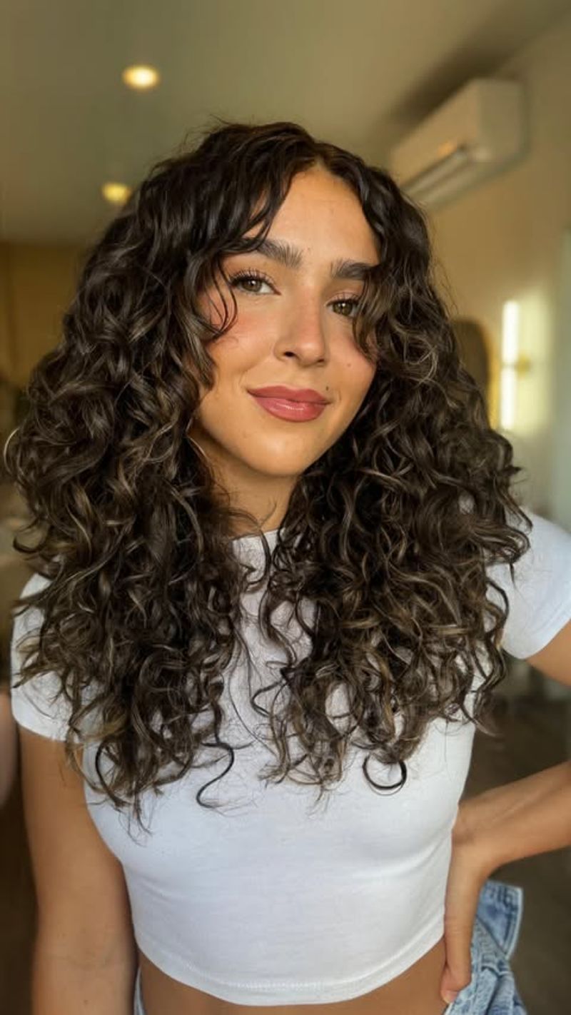 Cropped Curls