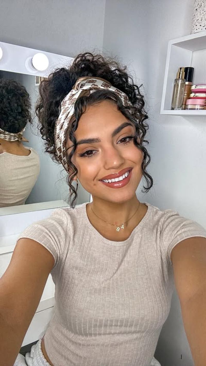 Curly Headband Look