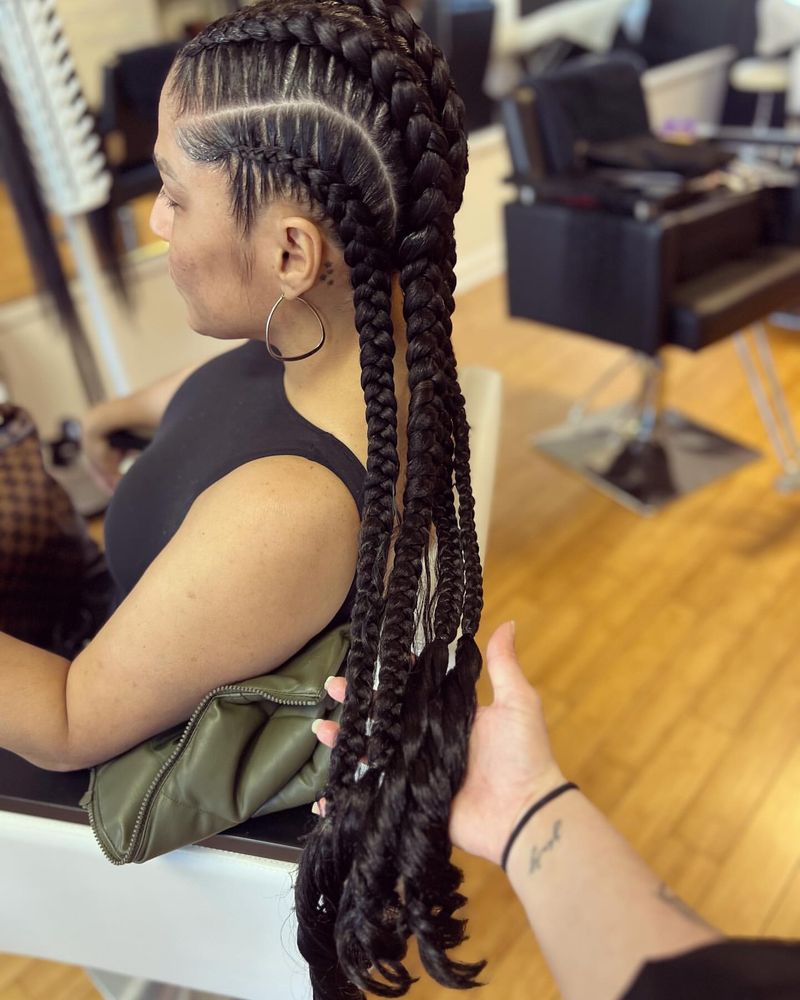 Trenzas con afeitado minimalista