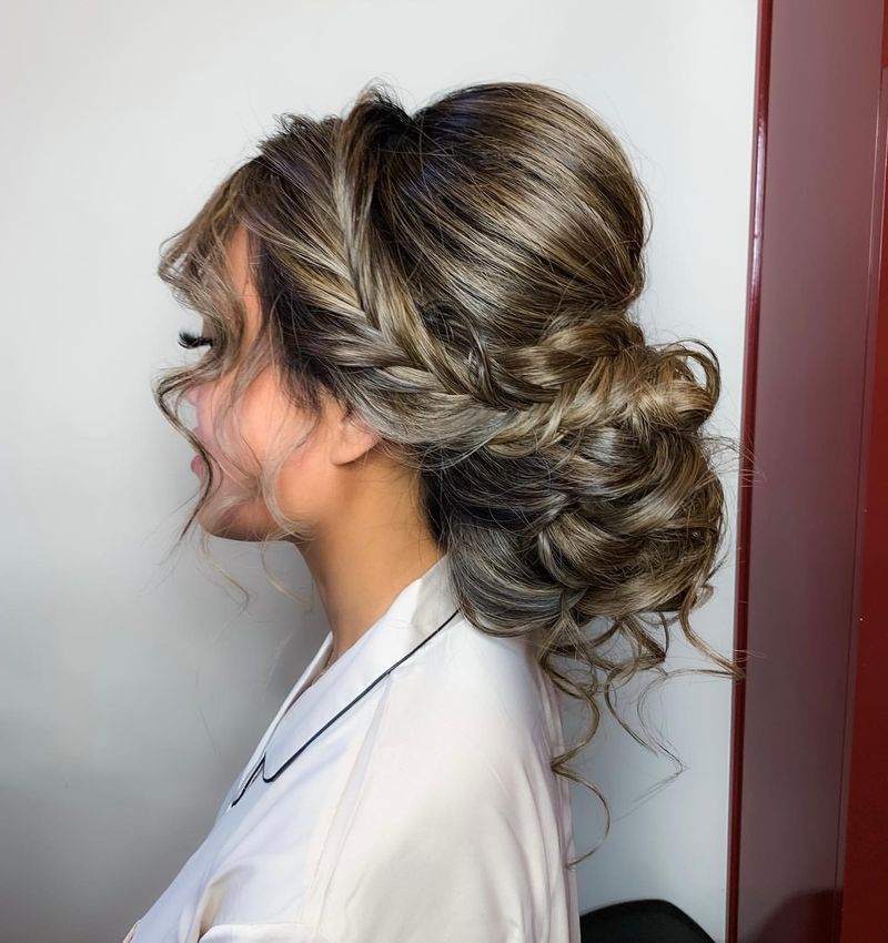 Penteado solto com tranças