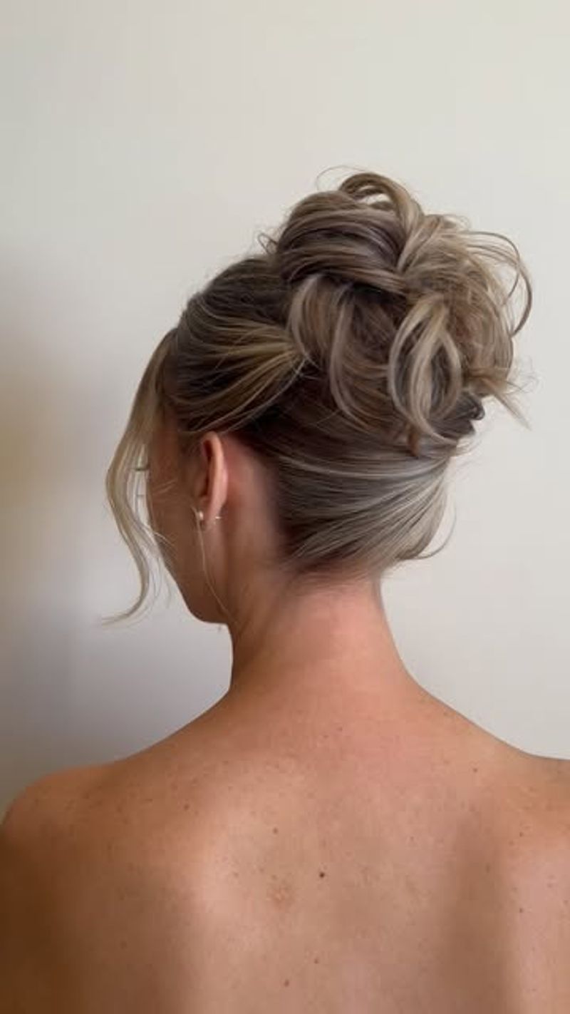 Messy Bun