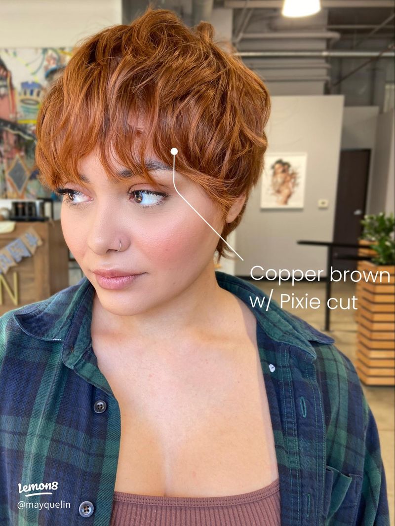 Pixie auburn atténué