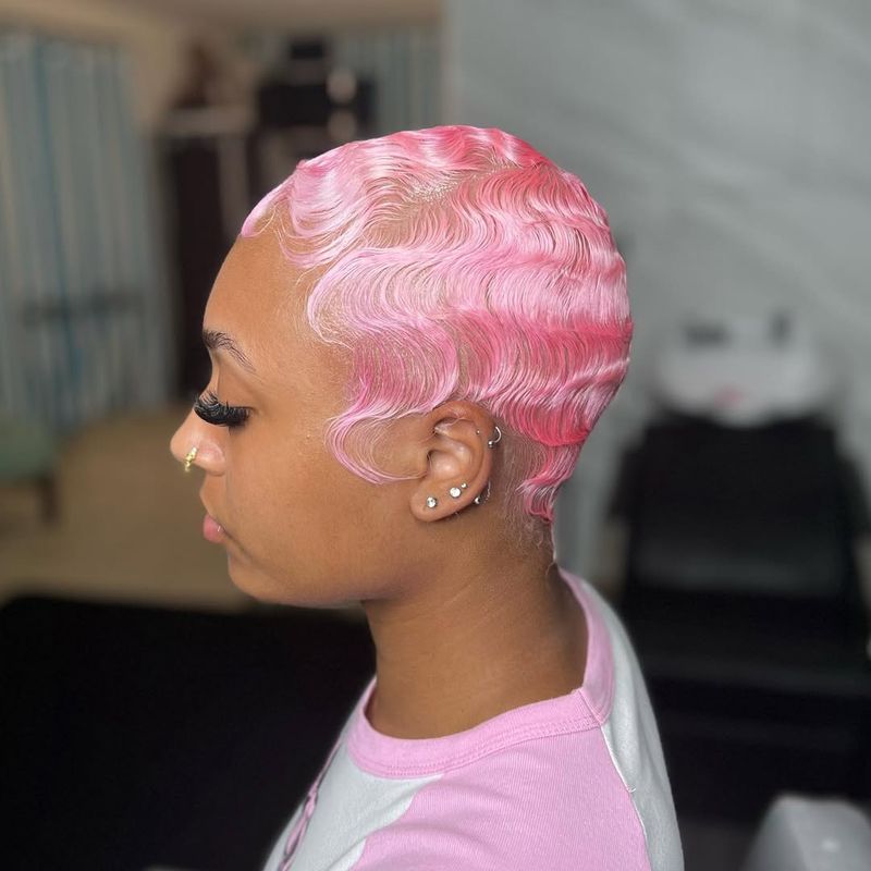 Pixie cor-de-rosa com ondas suaves