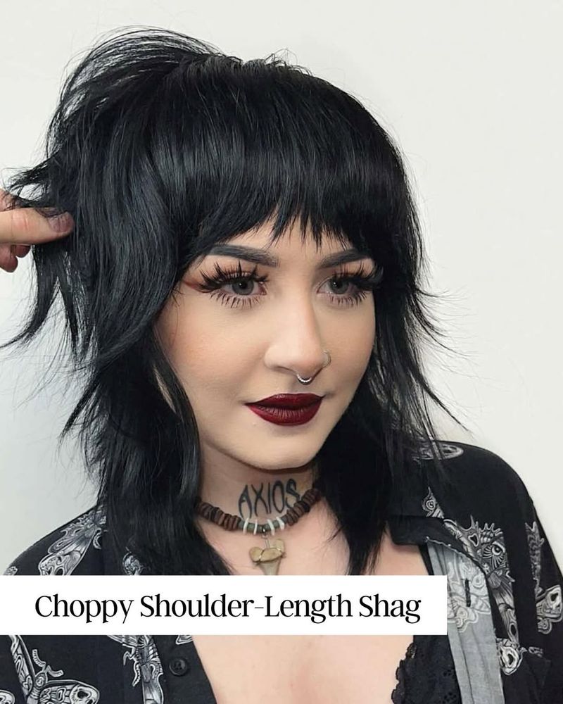 Shoulder-Length Shag