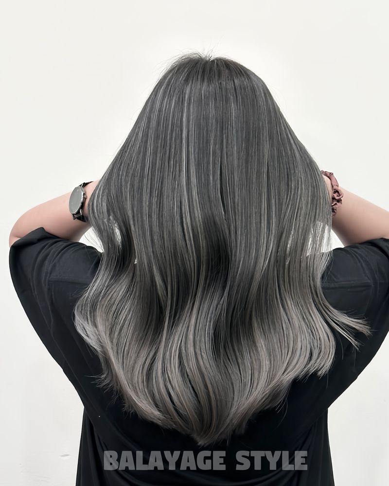 Balayage grigio tenue