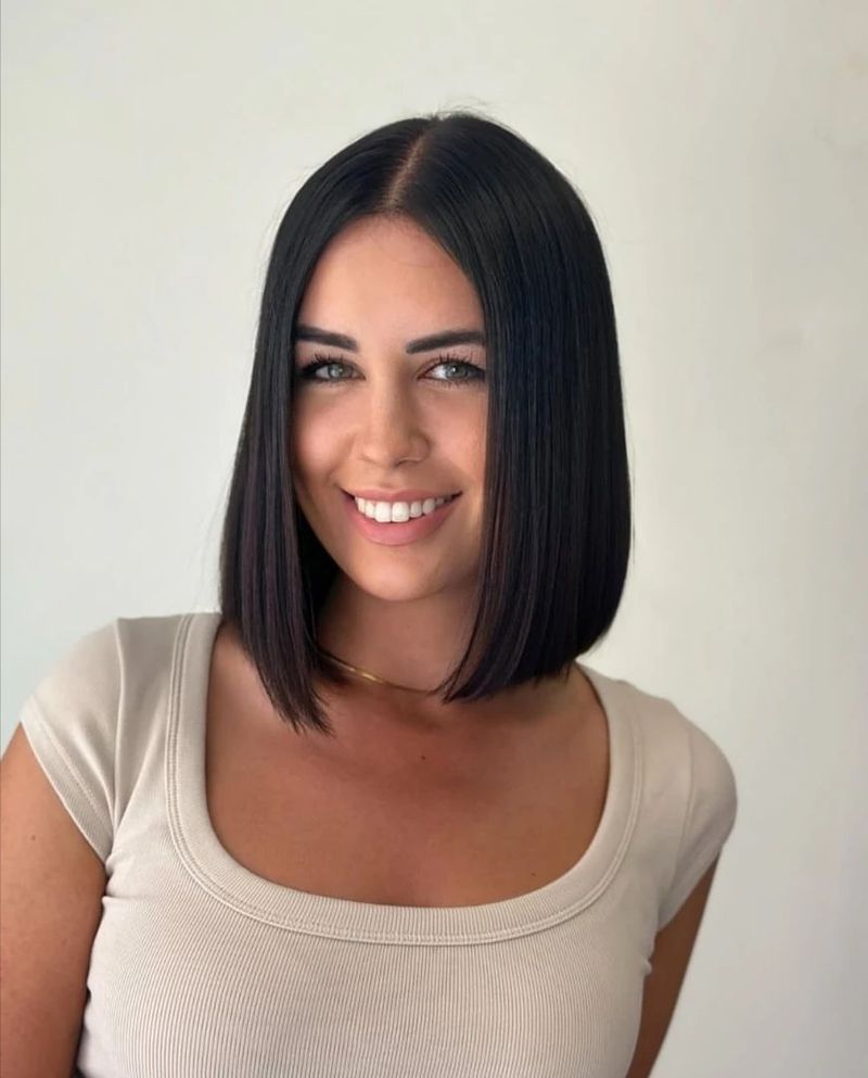 The Shoulder-Length Bob