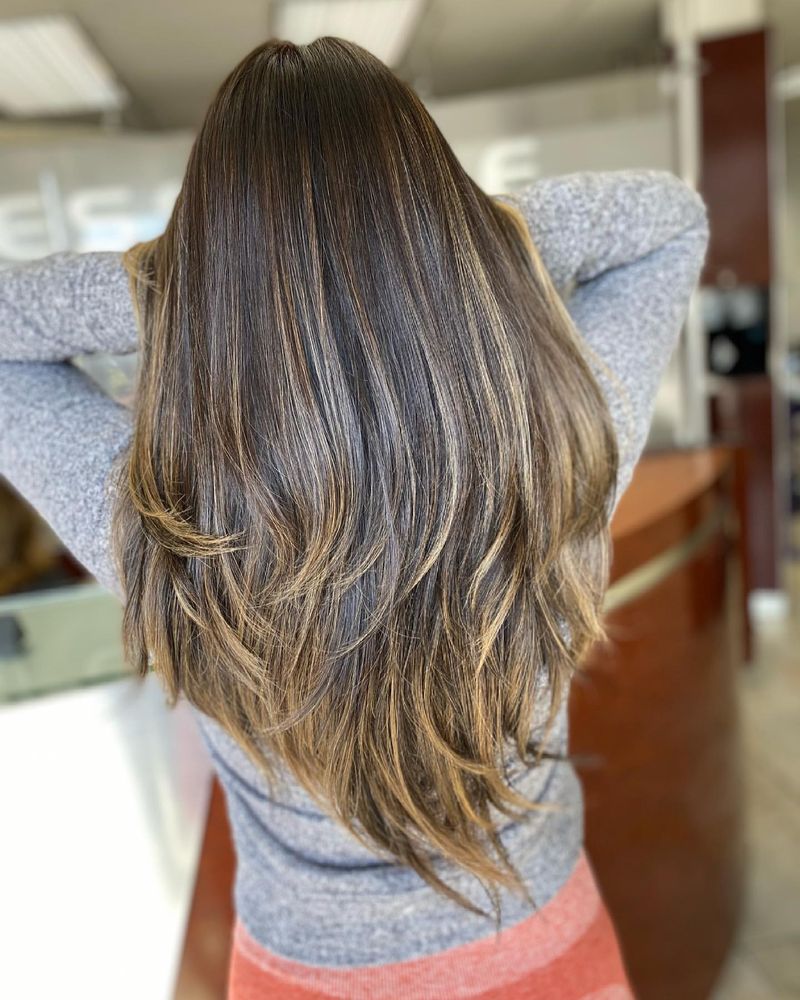 Corte em V com Balayage