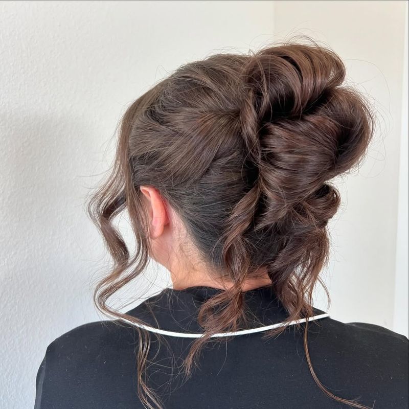 Chignon de soirée élégant