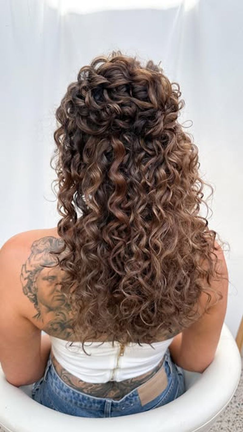 Understated Curly Elegance