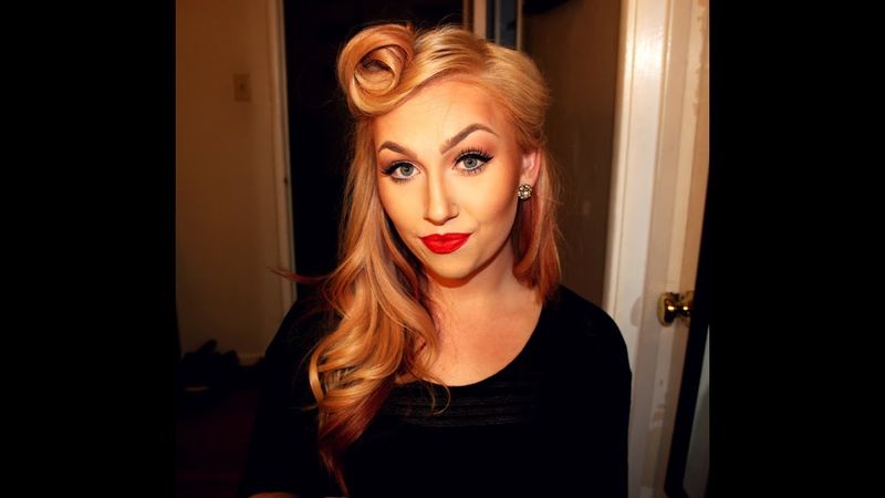 Pin-Up Victory Rolls