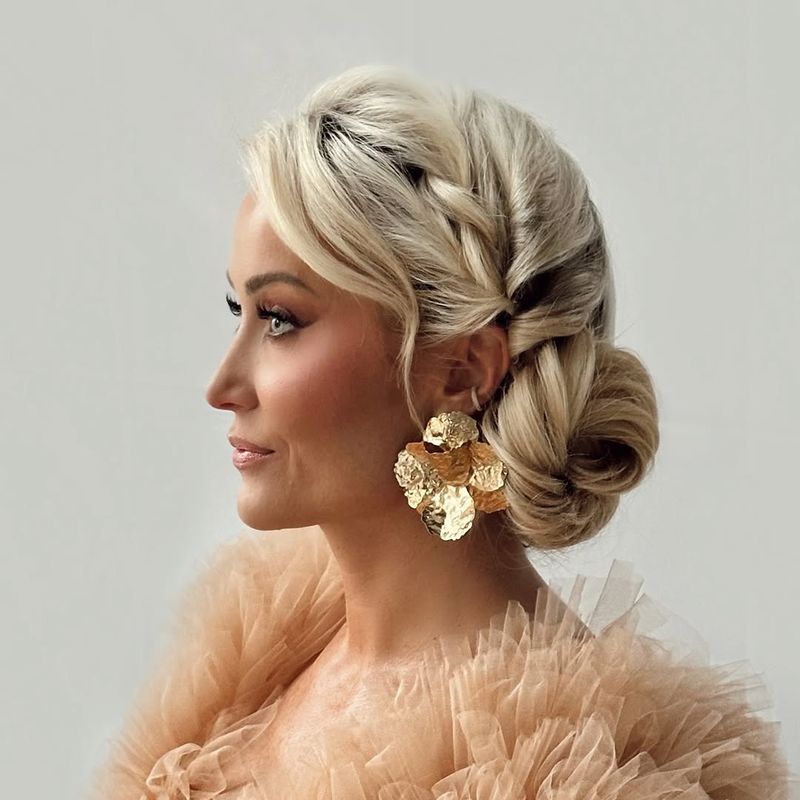 Pearl Blonde Updo