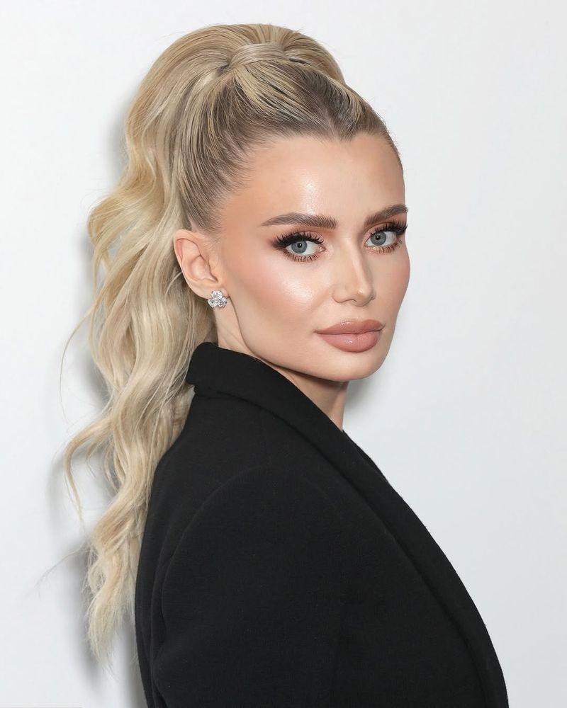 Glamorous High Ponytail