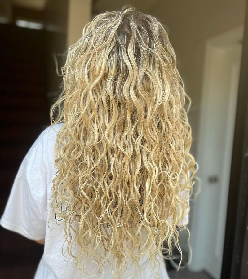 Beachy Curly Waves