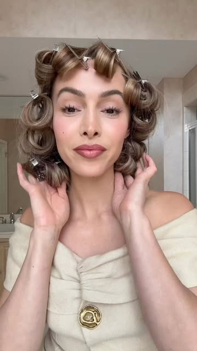 Vintage Pin-Up Curls