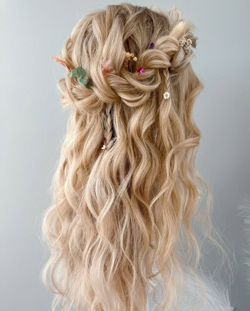 Tresse couronne bouclée