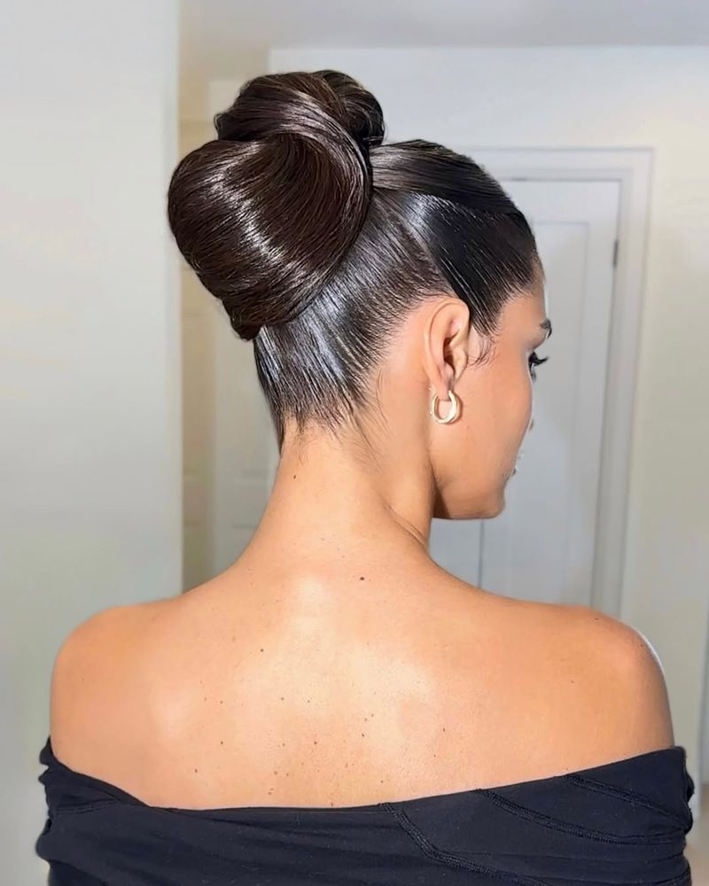 Chignon haut élégant