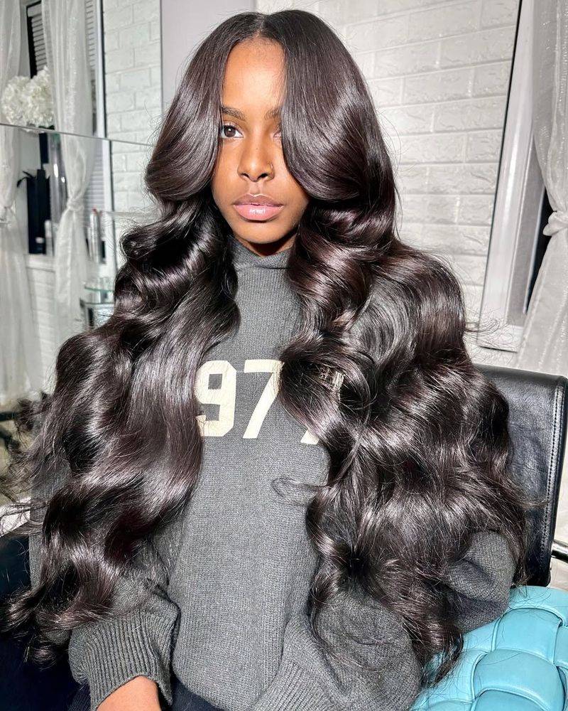 Curtain Bangs with Loose Waves