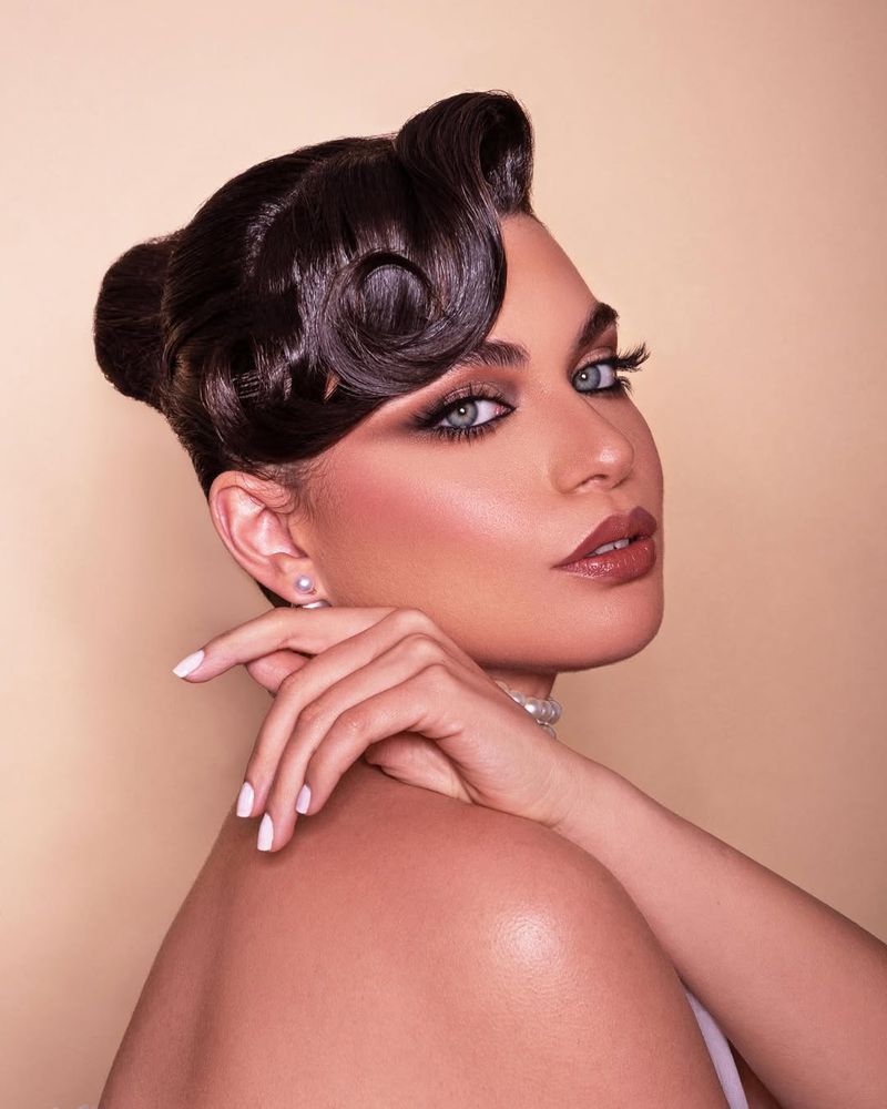 Retro Finger Waves