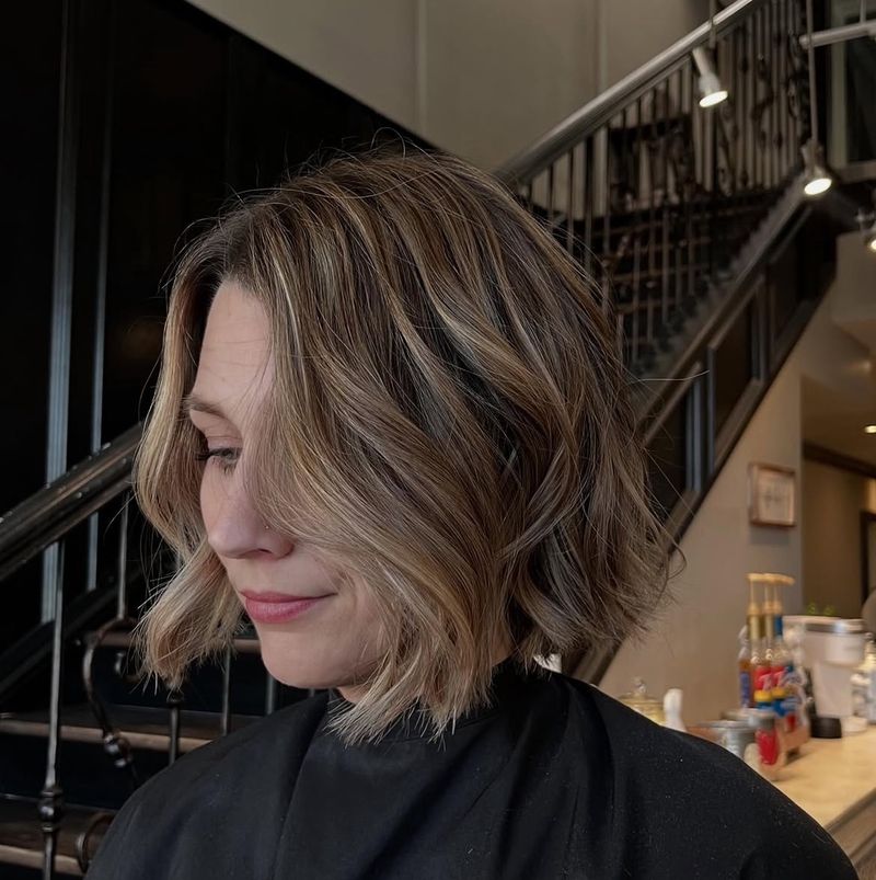 Feathered Bob with Highlights