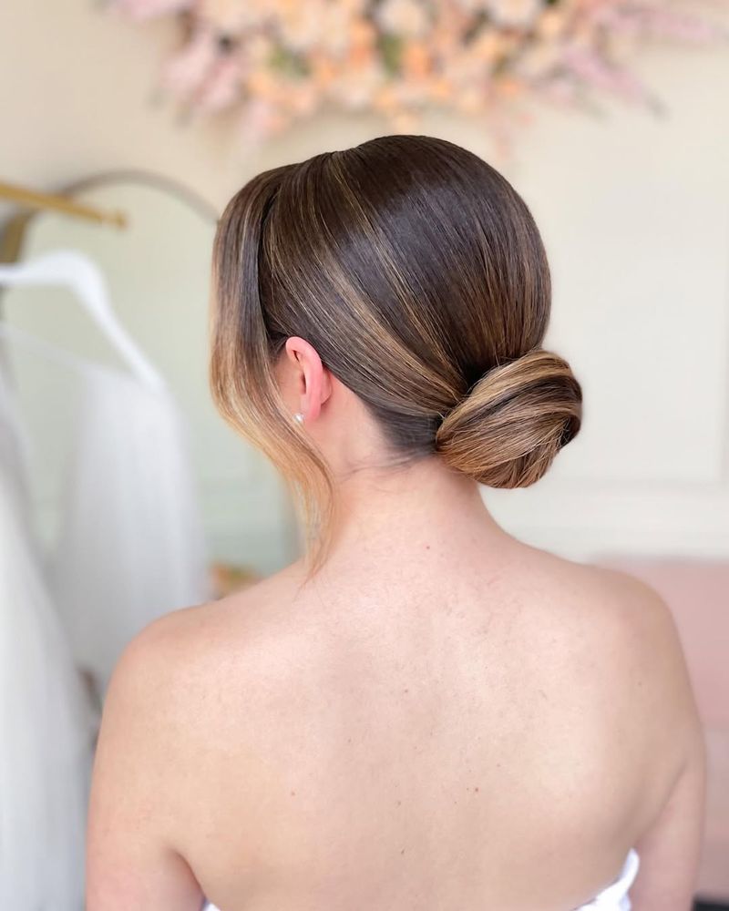 Penteado baixo elegante