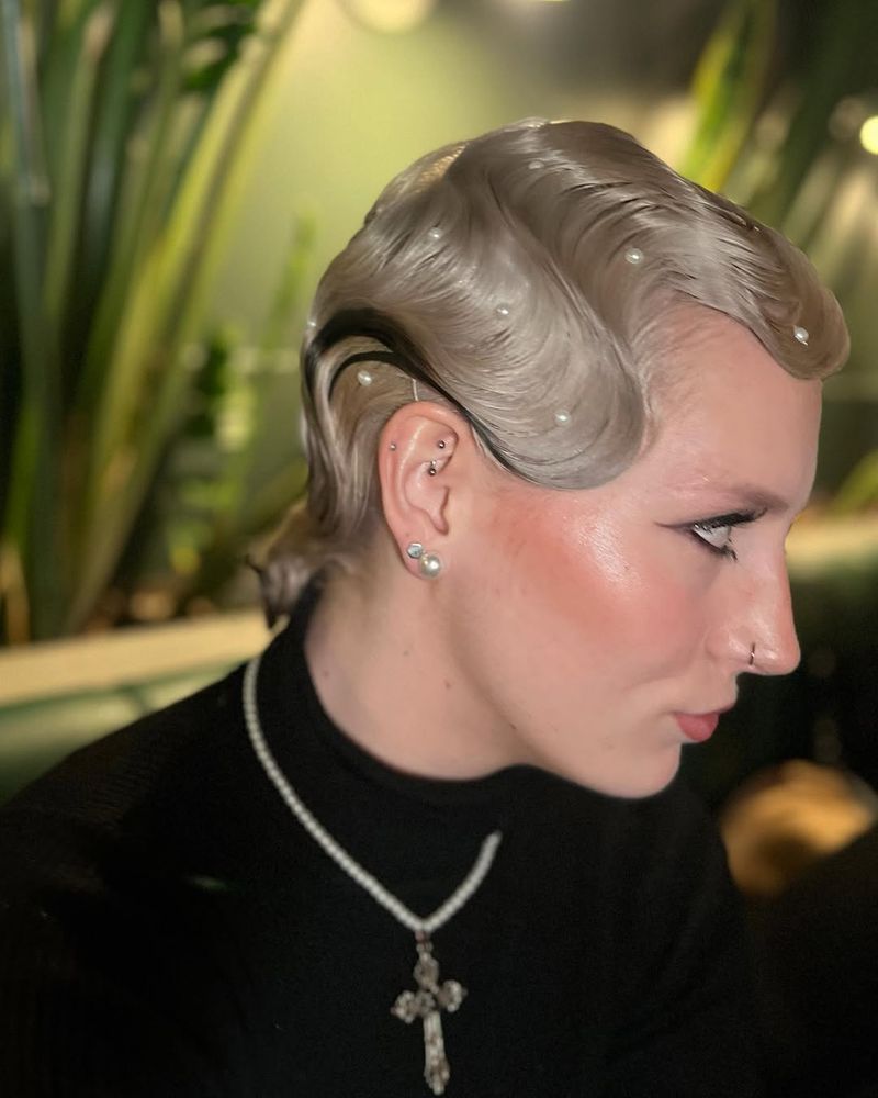 Vintage Finger Waves