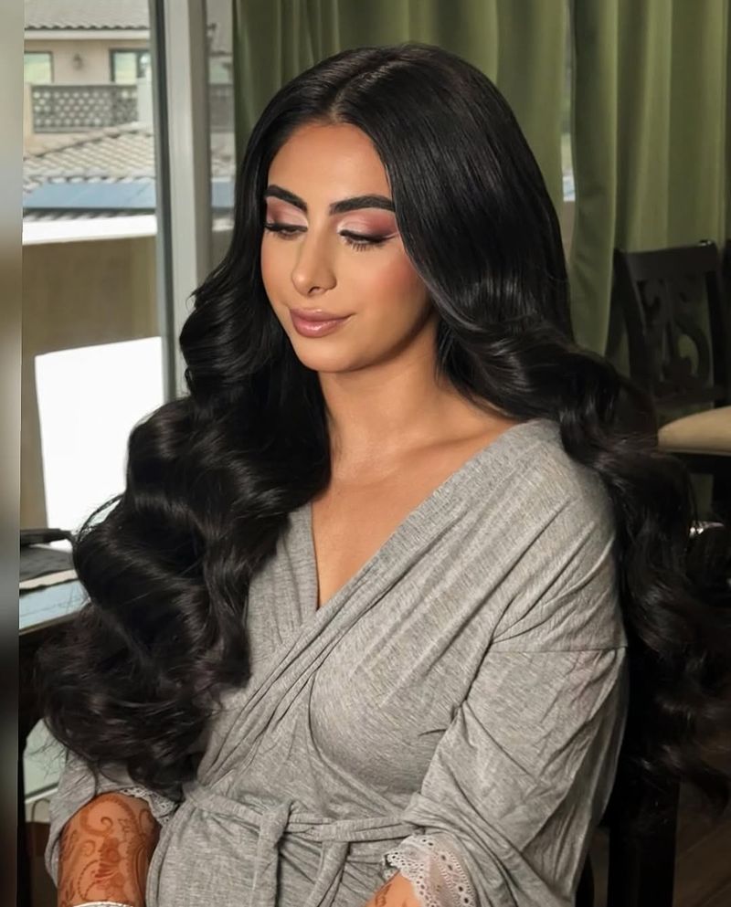 Glam Layered Waves