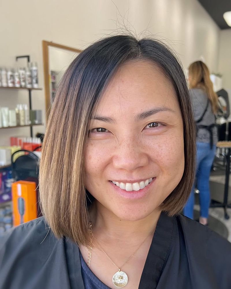 Asymmetrical Bob for Oval Faces