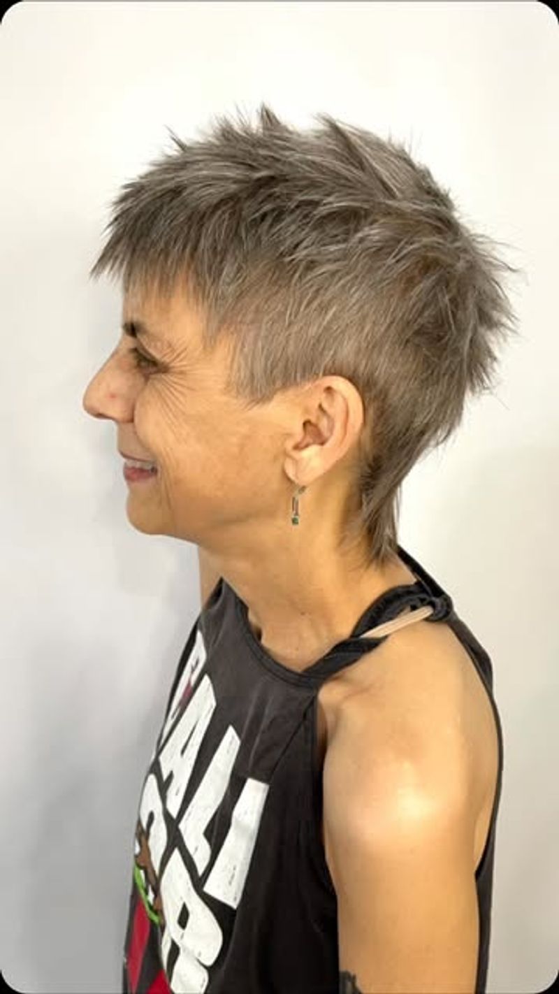 Mohawk corto