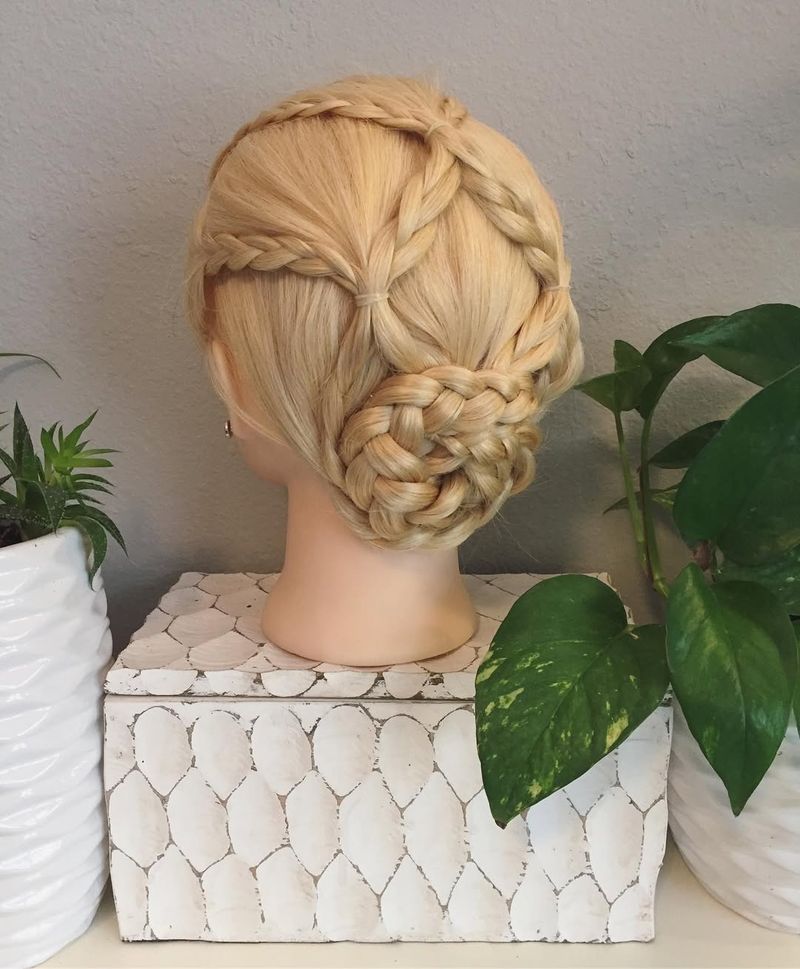 Celtic Knot Bun