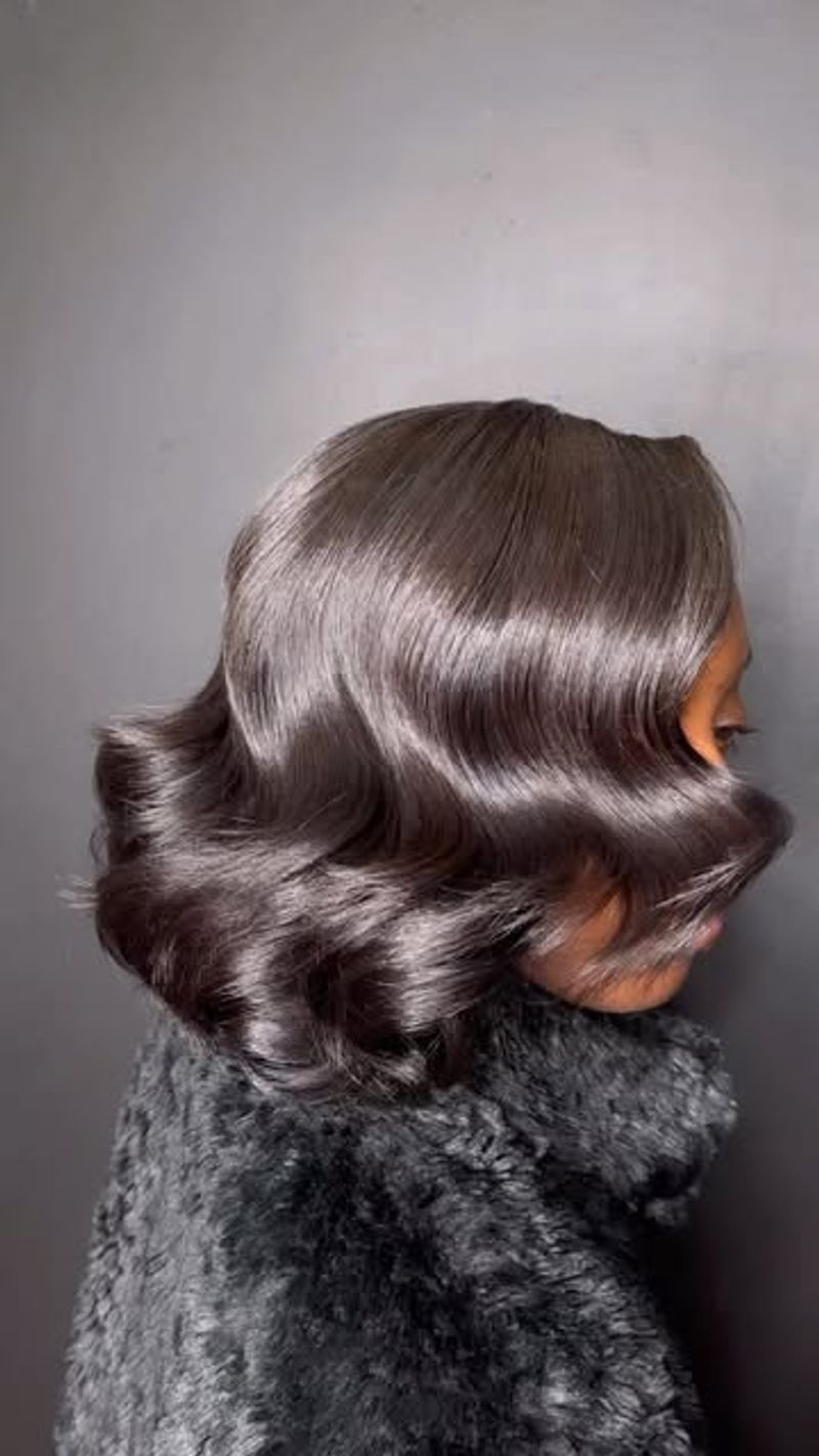 The Finger Wave Bob