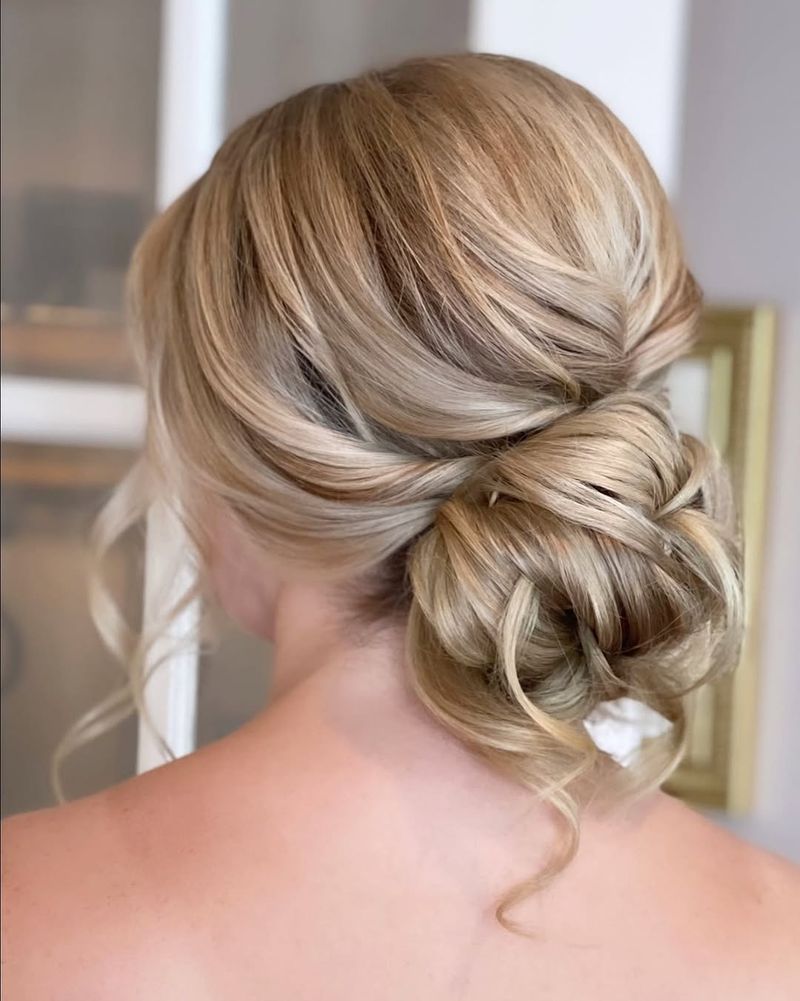 Loose Chignon