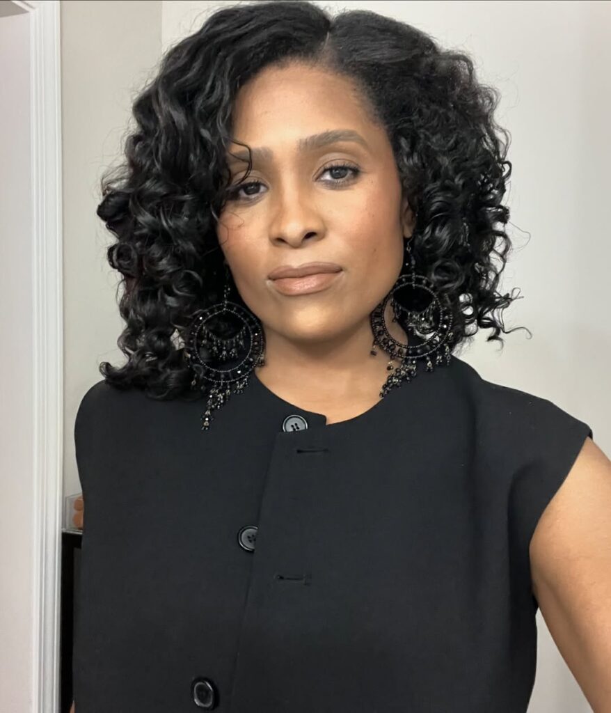 Voluminous S-Curls 