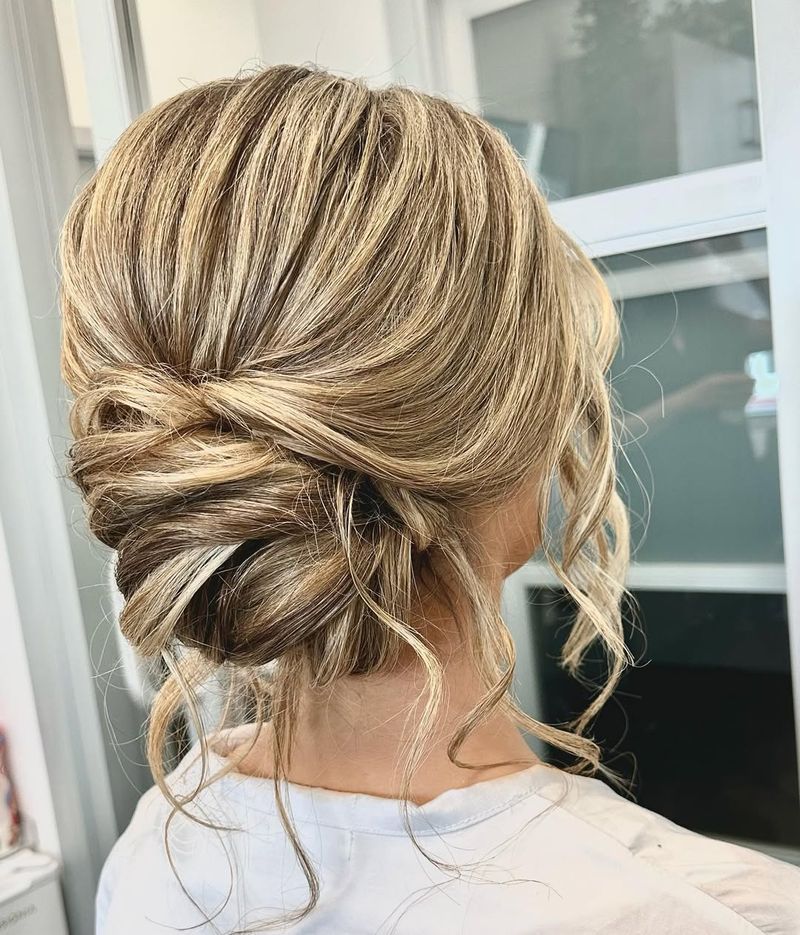 Penteado baixo elegante