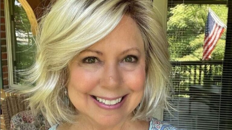 27 Soft Bob Haircuts For Senior Women That Instantly Take Years Off