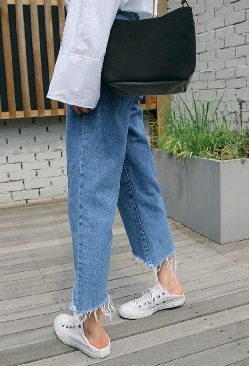 Frayed Hem Jeans